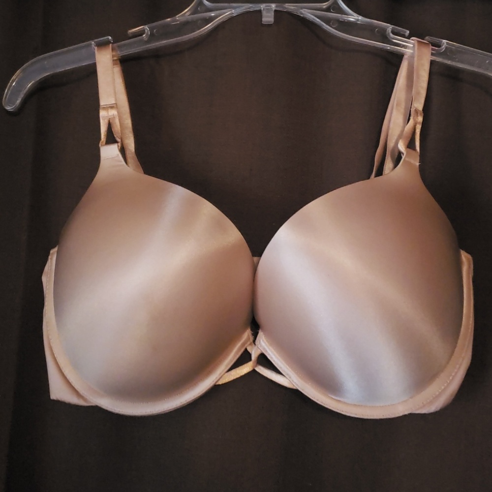 Victoria's Secret Miraculous Plungrle 38D